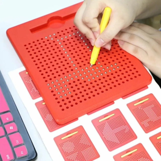 Tableta Magnetică cu Bile de Desen pentru Copii (culoare aleatorie)