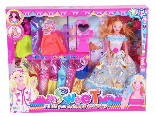 Barbie cu 12 Ținute și Oglindă