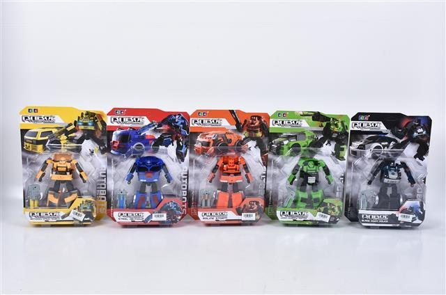 Robot Transformabil în Mașină