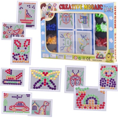 Mozaic cu Pioneze Colorate | image