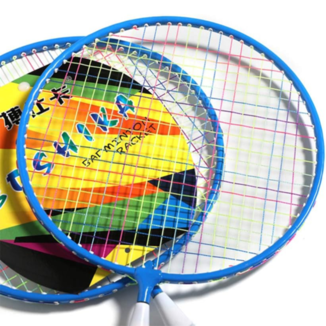 Set Badminton pentru Copii cu 2 Rachete și 3 Fluturași (culoare aleatorie)