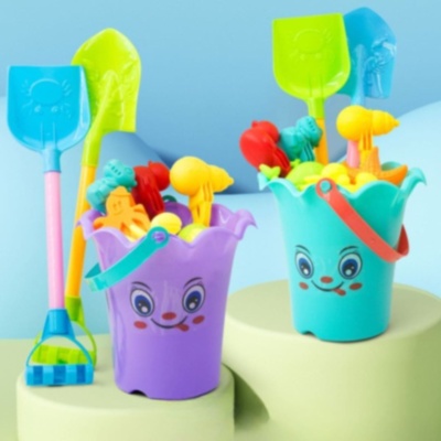 Set Jucării Nisip cu Găletușă Zâmbitoare și Unelte Colorate (culoare aleatorie) | image