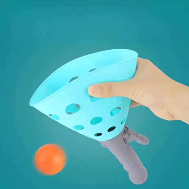 Set Joc Interactiv cu Coșuri de Prindere și Mingi Colorate (culoare aleatorie)