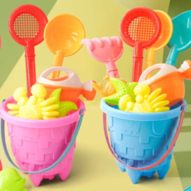 Set de Plajă cu Găletușă Texturată, Ustensile și Forme (culoare aleatorie)