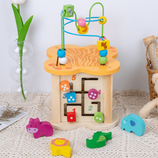 Cub Educativ din Lemn 6 în 1 – Labirint cu Mărgele, Animale, Numere și Forme