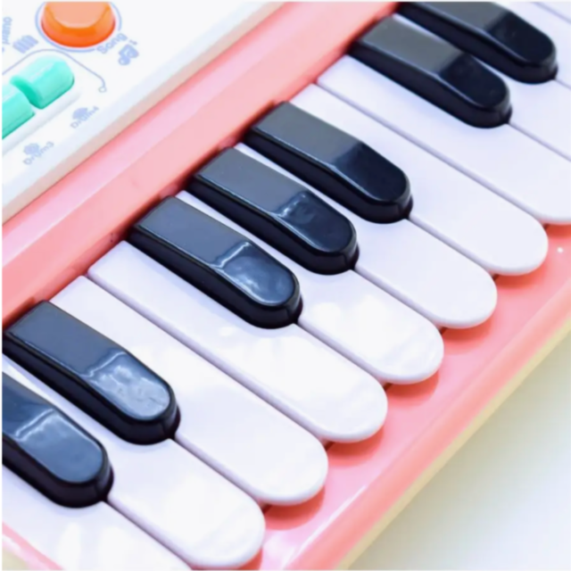 Pian Educațional cu Ursuleț și Funcție de Înregistrare pentru Copii