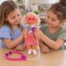 Păpușă de 34 cm cu ochelari și stetoscop