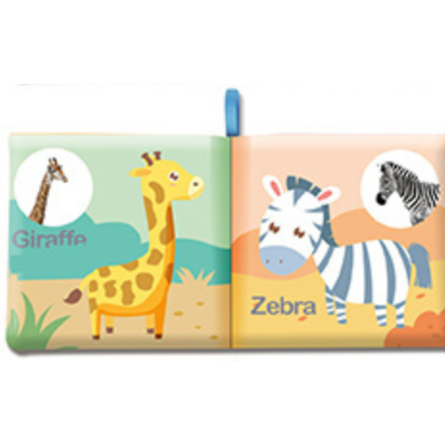 Carte senzorială din material textil cu animale