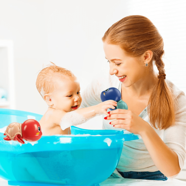 1buc. Țestoasă de Baie Care Înoată Mecanic (culoare aleatorie)