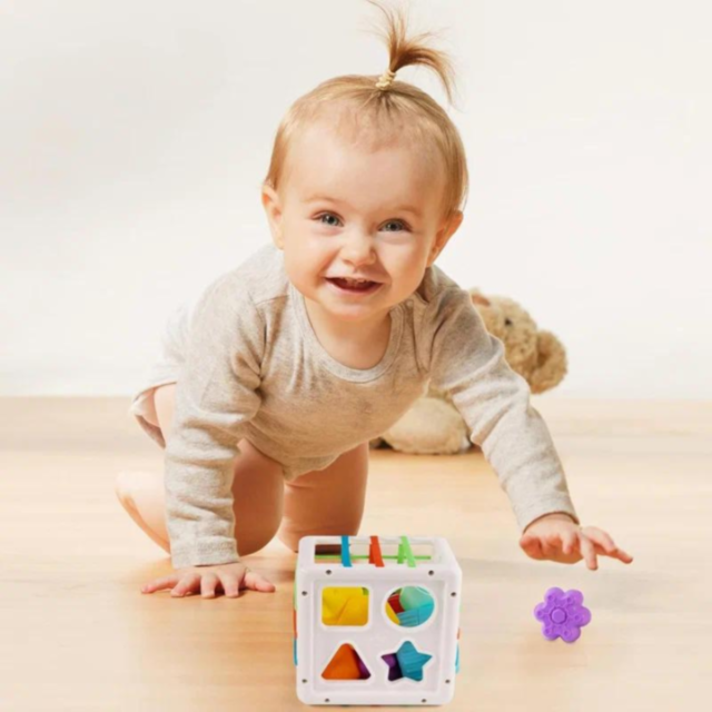 Cub de Activități Montessori cu Forme și Benzi Elastice