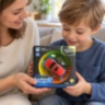 Pistă auto flexibilă fosforescentă cu mașinuță luminoasă inclusă