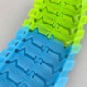 Pistă auto flexibilă fosforescentă cu mașinuță luminoasă inclusă