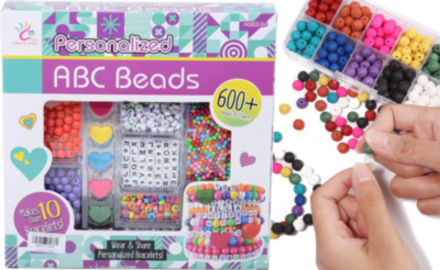 Set de Confecționat Brățări cu Mărgele Multicolore și Pandative in Formă de Litere | image