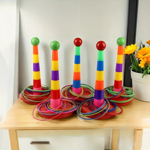 Set de Aruncat Inele Colorate pe Stativ – Joc de Îndemânare și Distracție pentru Copii și Familie