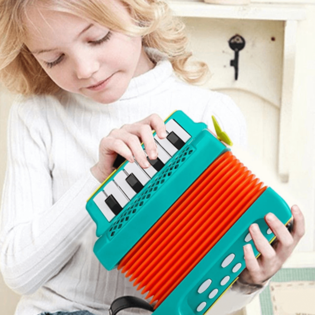 Acordeon Muzical pentru Copii cu Clape și Butoane (culoare aleatorie)